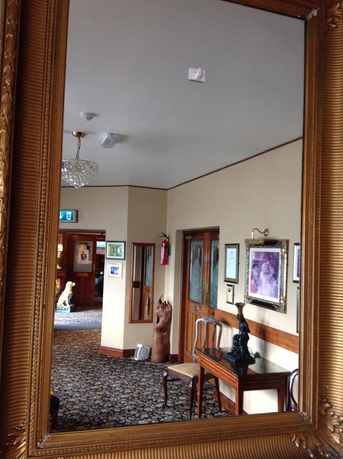 Templemore Arms Hotel Eksteriør billede